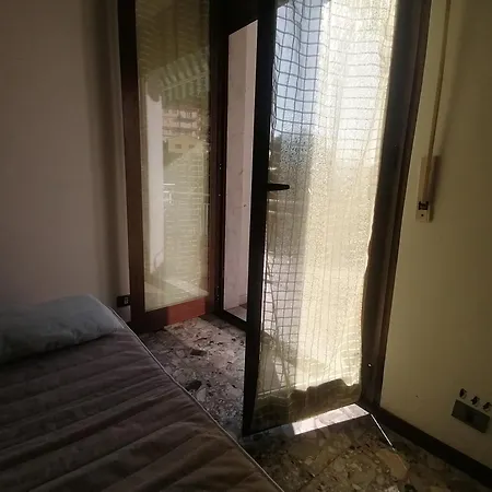 Private Riviera Holidays Liguria Homestay *