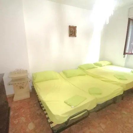 Private Riviera Holidays Liguria Homestay *